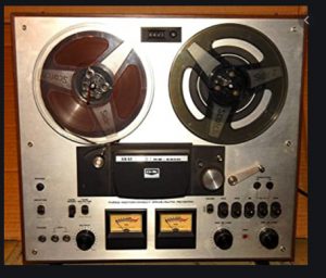 AKAI 4000 DB reel-to-reel tape recorder. Classic Vintage. Fully