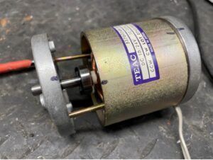 Moteur TEAC Tascam EM282 Capstan - Pour Magnétophones A2300, A3340